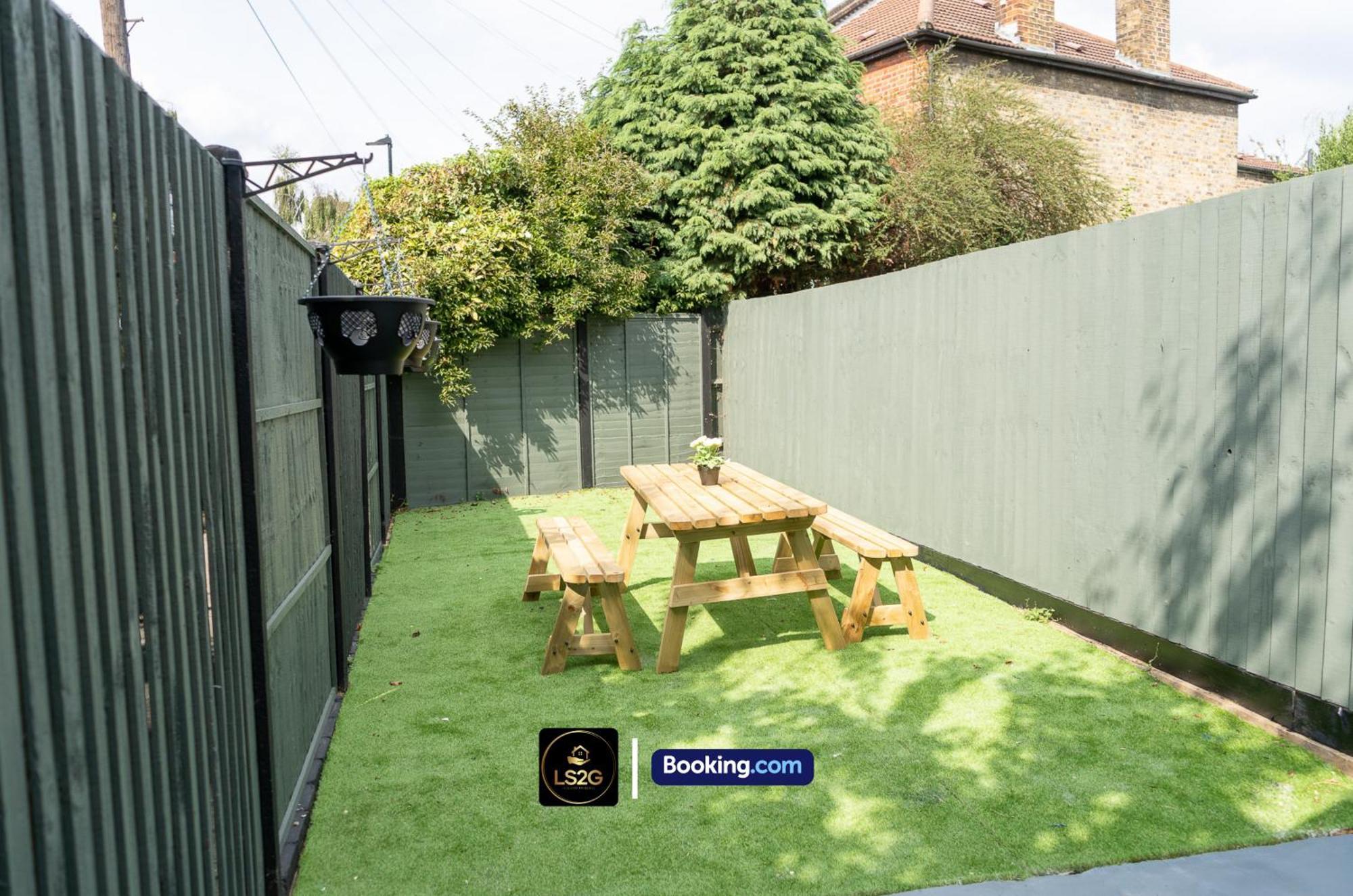 Stunning House By Ls2G Short Lets & Serviced Accommodation Greater London With Free Wifi Exteriér fotografie