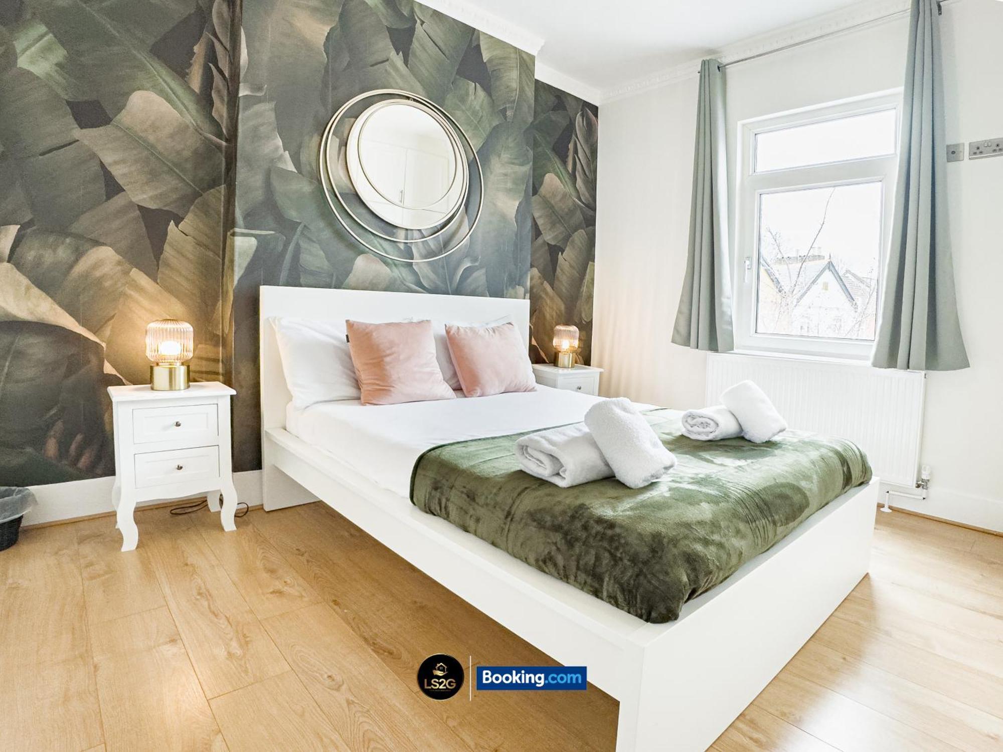 Stunning House By Ls2G Short Lets & Serviced Accommodation Greater London With Free Wifi Exteriér fotografie
