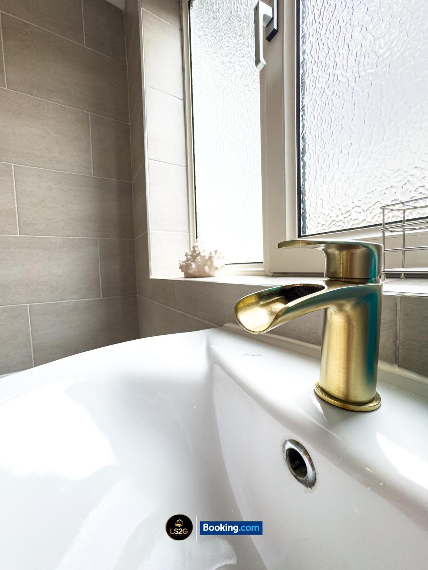 Stunning House By Ls2G Short Lets & Serviced Accommodation Greater London With Free Wifi Exteriér fotografie