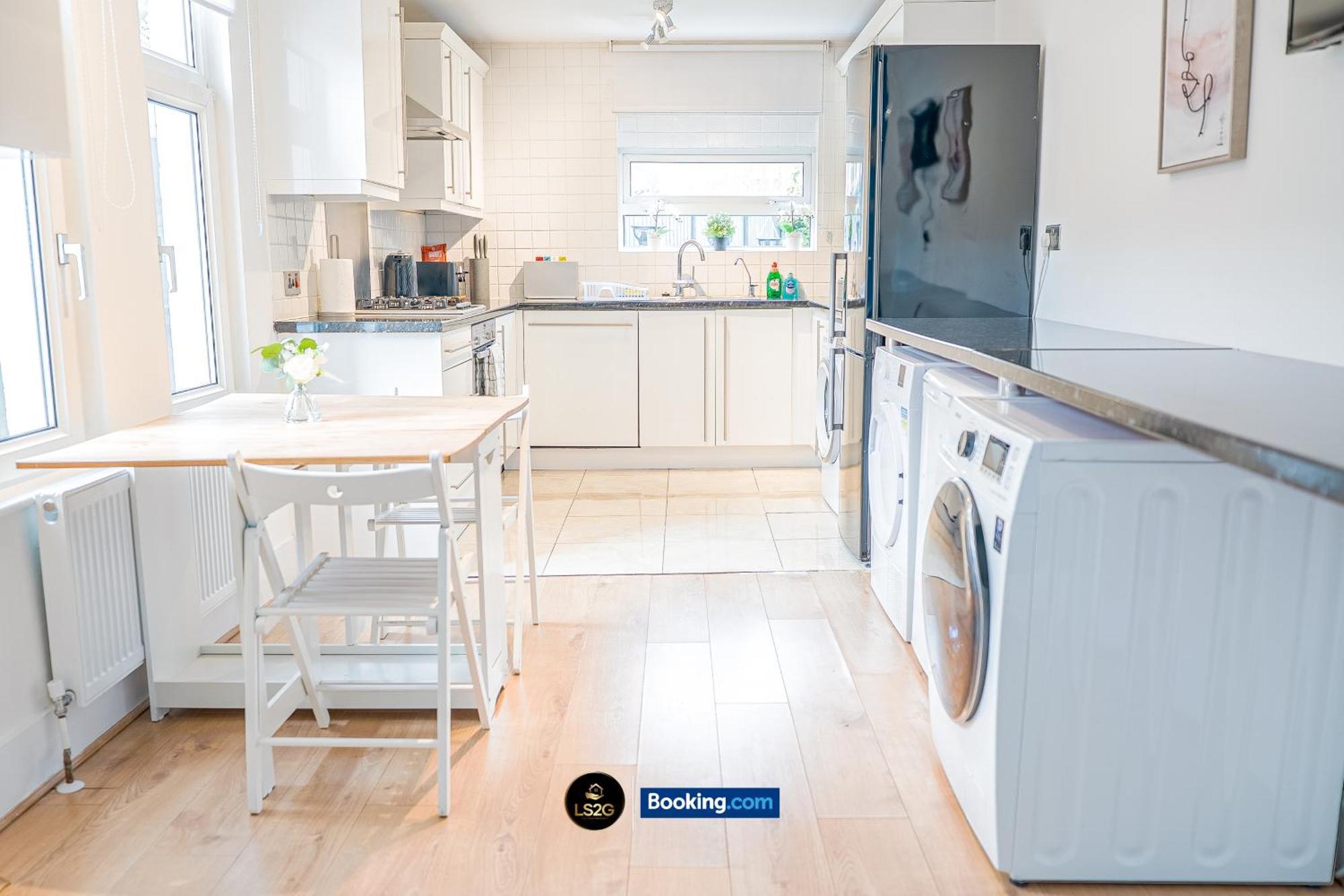 Stunning House By Ls2G Short Lets & Serviced Accommodation Greater London With Free Wifi Exteriér fotografie
