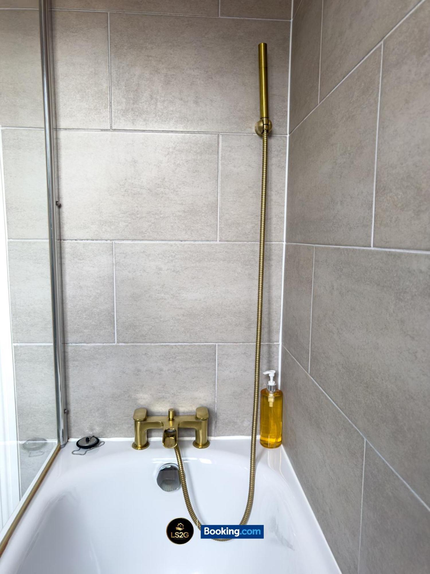 Stunning House By Ls2G Short Lets & Serviced Accommodation Greater London With Free Wifi Exteriér fotografie
