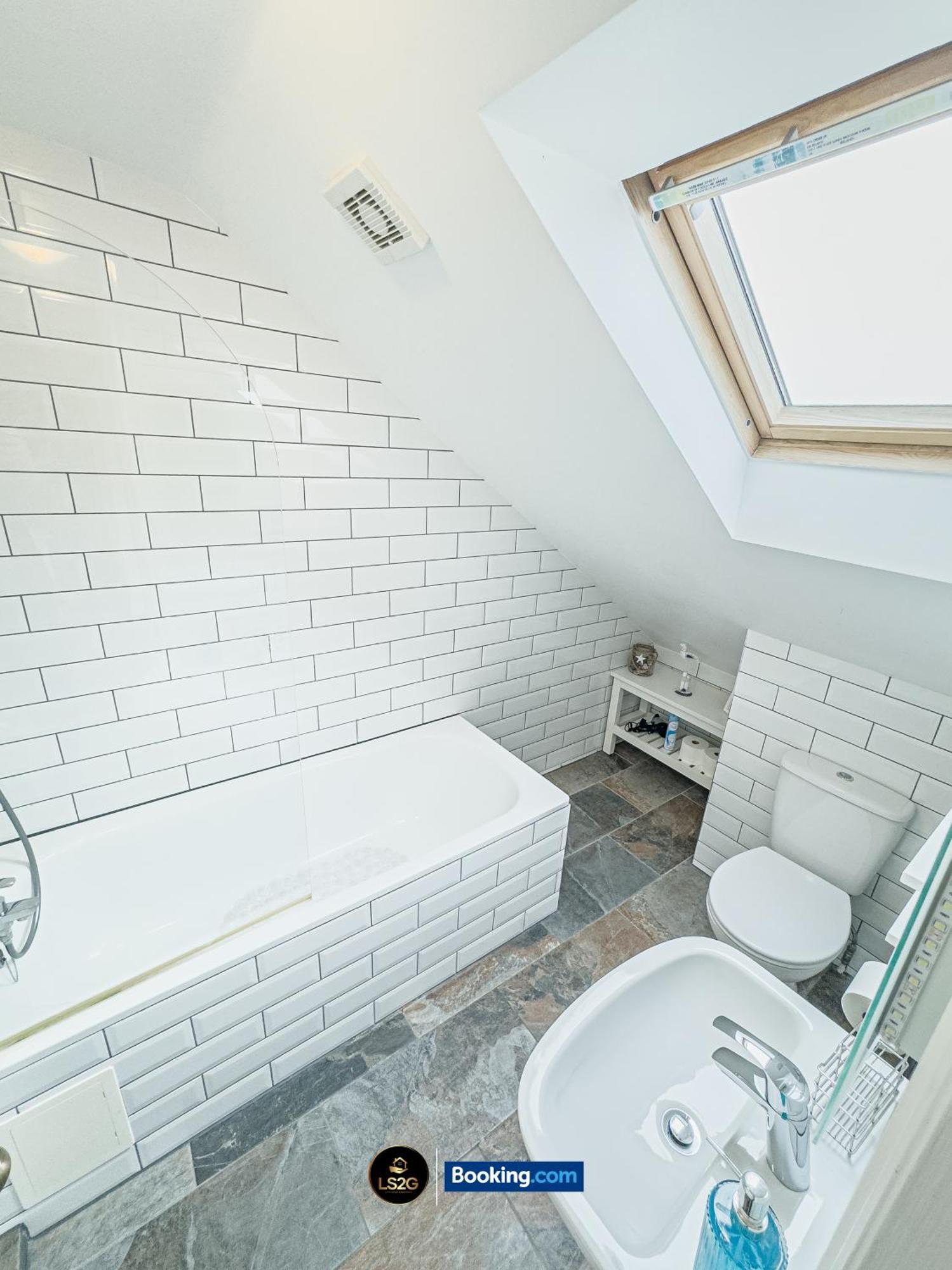 Stunning House By Ls2G Short Lets & Serviced Accommodation Greater London With Free Wifi Exteriér fotografie